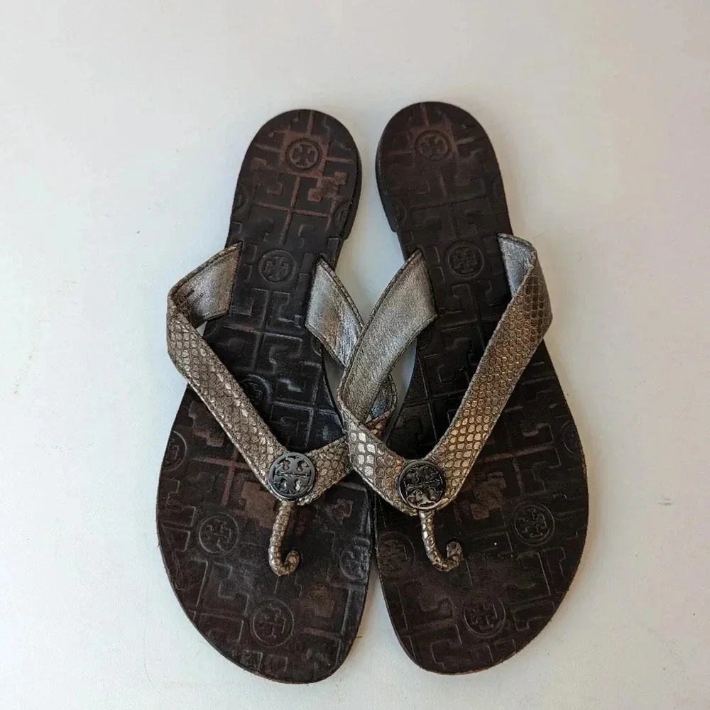 Tory Burch Thora Metallic Snakeskin Leather Flip Flops / 9